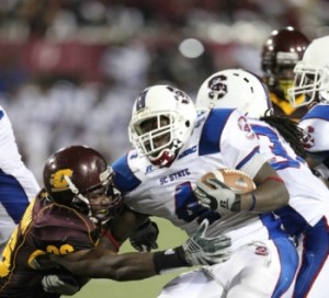 South Carolina State Struggles Against FBS Opponent In First Game ...