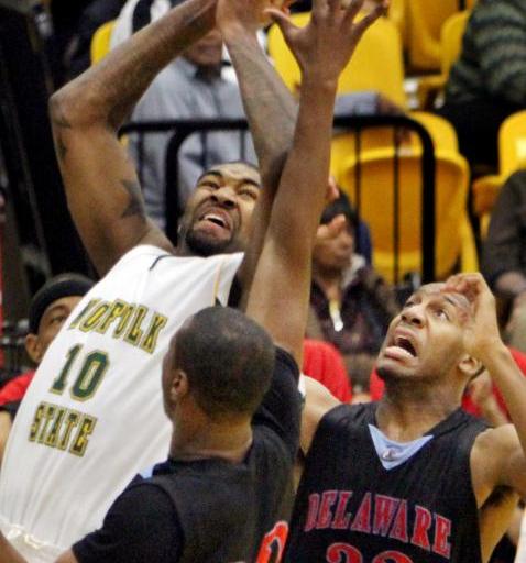 Kyle O'Quinn drives to the basket. (Steve Earley/The Virginian Pilot)