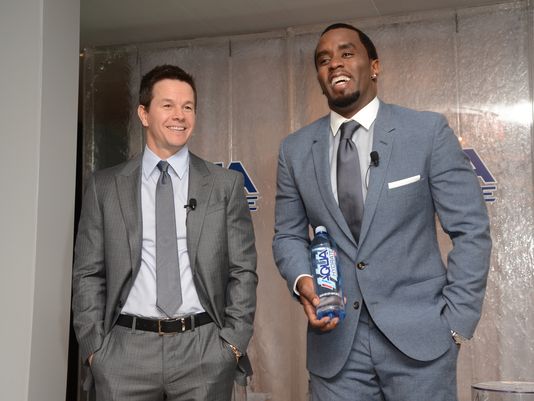 Howard Alum–Diddy, and Mark Wahlberg Donating 1 Million Bottles of Water to Flint