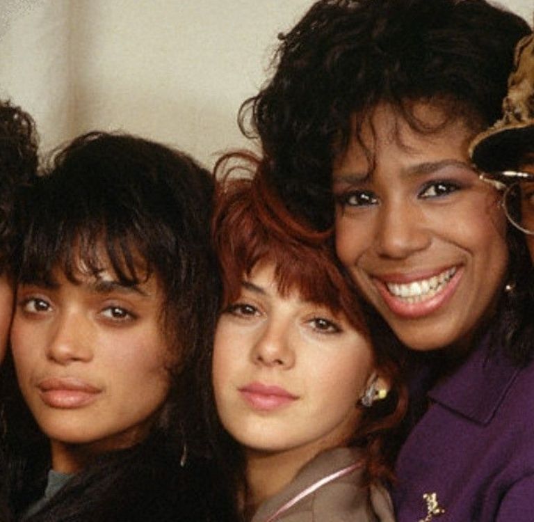 The Cast Of ‘A Different World’ Gave $100k Check To This HBCU