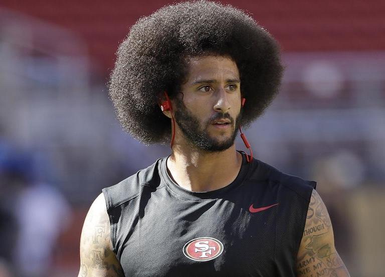 Colin Kaepernick Threw Passes for 40 Minutes at a Training Workout