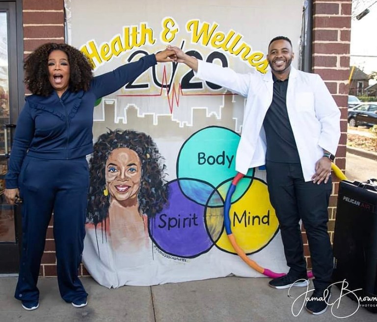 Oprah Makes Surprise Visit To FAMU Grad’s Pharmacy During #Oprahs2020VisionTour
