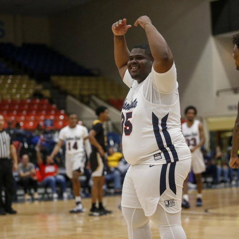 Jackson State University’s Thomas ‘Snacks’ Lee Wins ESPN ESPYS Award