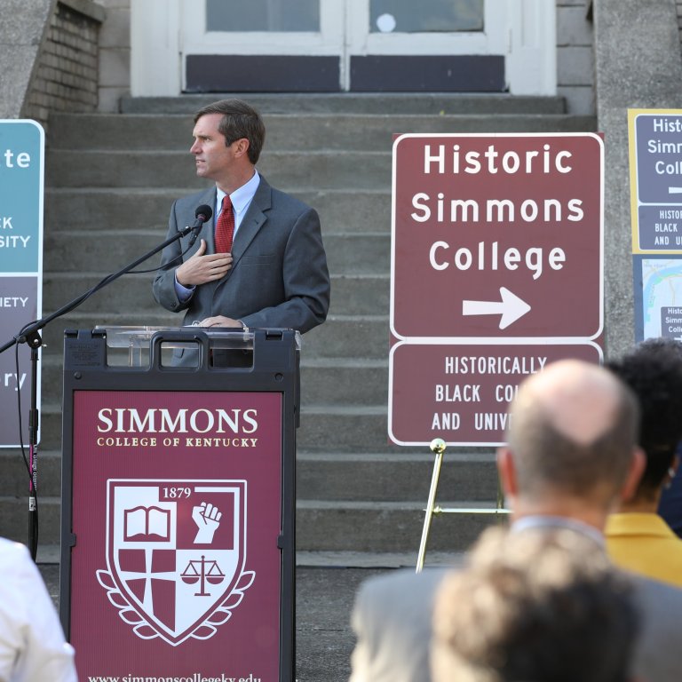 New Highway Signs To Honor 2 Kentucky HBCUs