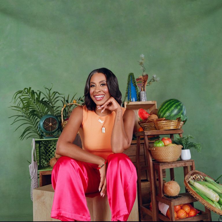 Hampton Alumna Alex Hill Hosts New Tastemade Orginal Series “Spice Spice Baby”