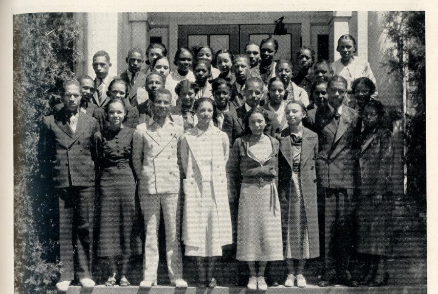 Lt. Lillian W. Duncan graduation group photo