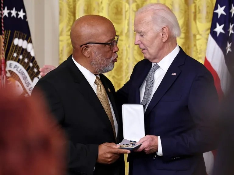 Bennie Thompson Awarded Presidential Citizens Medal for Lifetime of Service