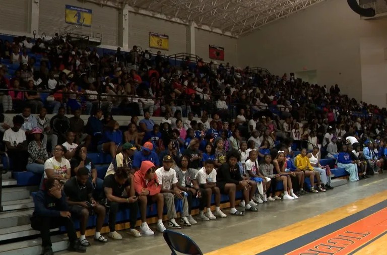 Savannah State Volleyball Shatters HBCU Attendance Record in Sweep of Allen