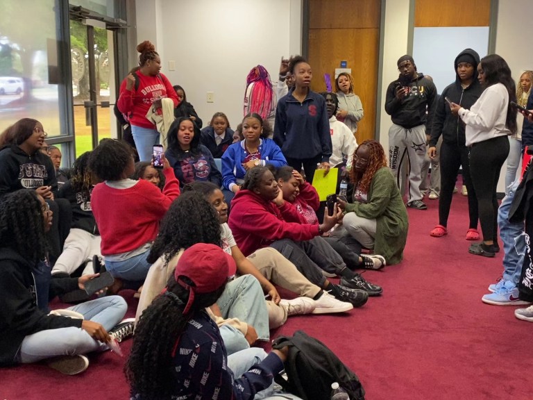 683782965 1417216563767572 1820298908572851924 N