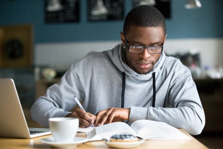 How to Paraphrase Difficult Text in Simple Language