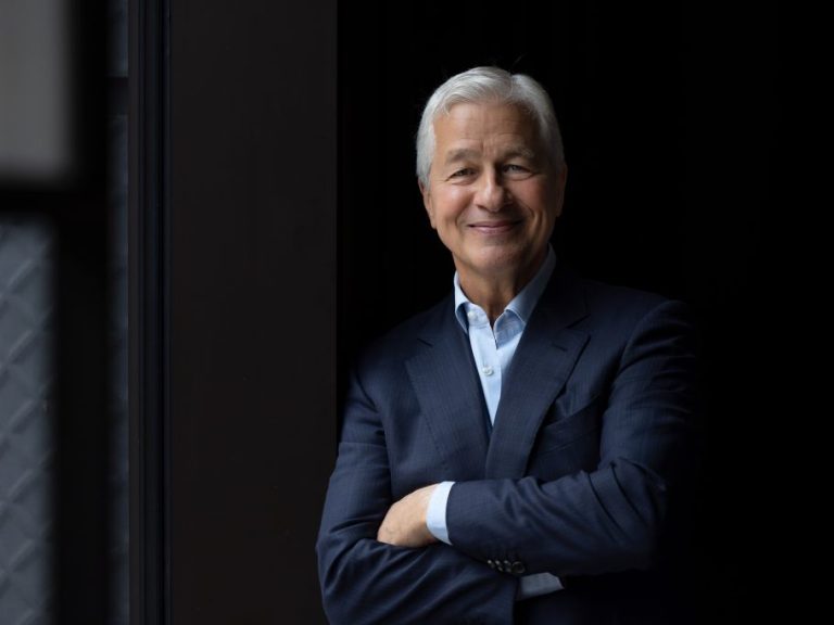 25 AR25 JamieDimon 1024x683 1
